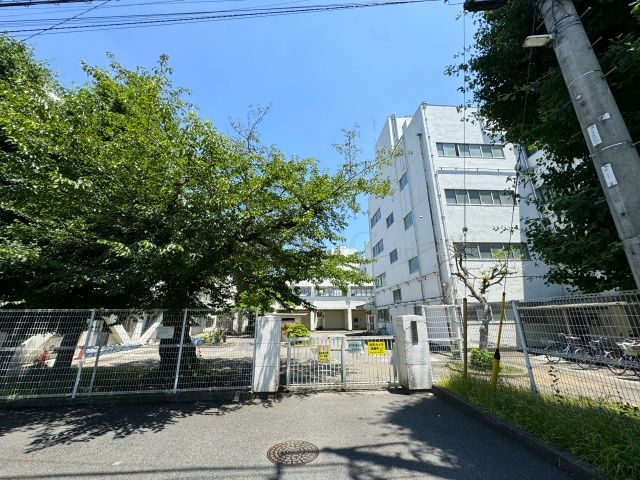 府中市立府中第三小学校