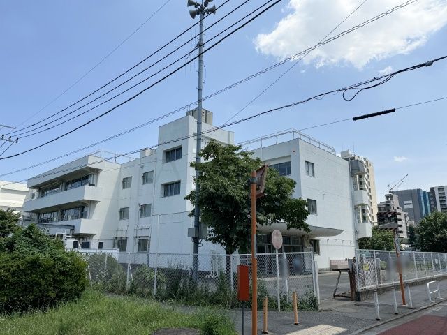 府中市立府中第一小学校
